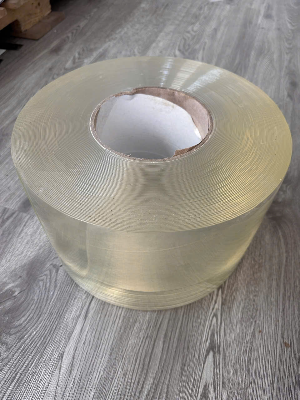 Cuộn Màng PVC Trong Suốt Mềm Dẻo