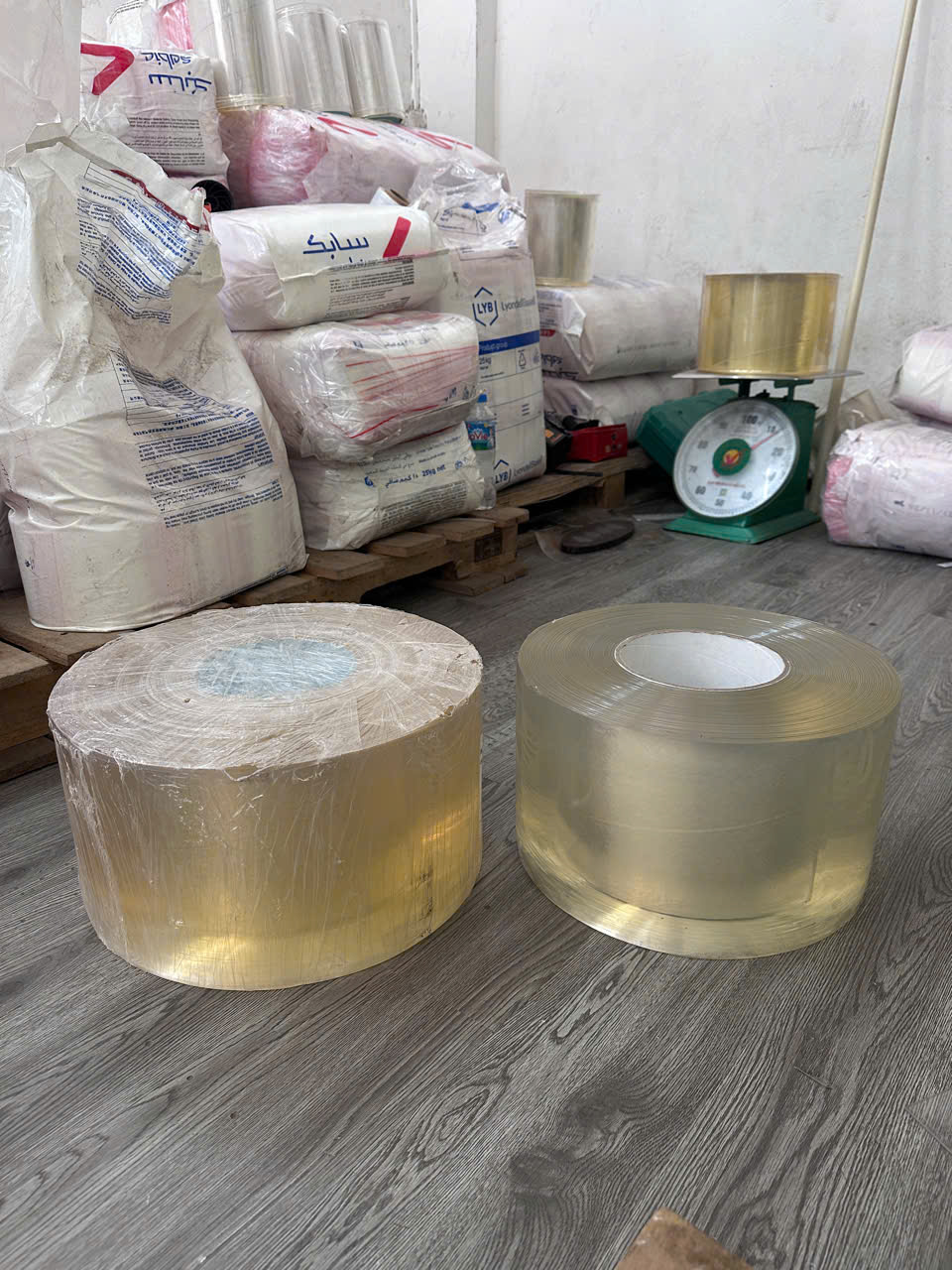 Màng Nhựa PVC Mềm Trong Suốt Dạng Cuộn